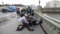 Τρόμος στο Λονδίνο.Τέσσερις νεκροί από την επίθεση στο Κοινοβούλιο(Bίντεο)