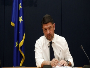 &Nu;ί&kappa;&omicron;&sigmaf; &Chi;&alpha;&rho;&delta;&alpha;&lambda;&iota;ά&sigmaf;:&Sigma;&epsilon; &kappa;&alpha;&rho;&alpha;&nu;&tau;ί&nu;&alpha; 5.800 &pi;&omicron;&lambda;ί&tau;&epsilon;&sigmaf;-Έ&rho;&chi;&omicron;&nu;&tau;&alpha;&iota; &sigma;&alpha;&rho;&omega;&tau;&iota;&kappa;&omicron;ί έ&lambda;&epsilon;&gamma;&chi;&omicron;&iota;