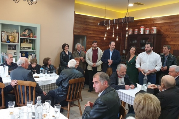 Χωριά του Καρπενησίου επισκέφτηκε ο Φάνης Σπανός