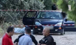 Μακελειό στην Αρτέμιδα: Δύο συλλήψεις για τη δολοφονία των έξι Τούρκων