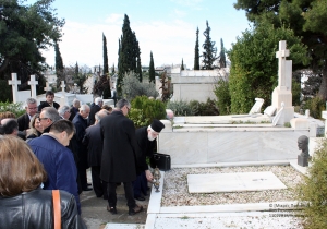 Περηφάνεια και συγκίνηση στο Α’ Κοιμητήριο Αθηνών-Οι Ευρυτάνες τίμησαν επιφανείς συμπατριώτες τους