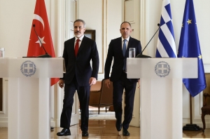 Θετικό κλίμα στην συνάντηση Γεραπετρίτη-Φιντάν-Οι διαφωνίες και το ραντεβού τον Δεκέμβριο