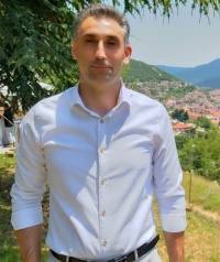 Ακλόνητος ο Παπαθανάσης-Παραμένει γενικός γραμματέας στο Δήμο