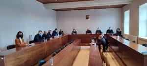 Ά&gamma;&rho;&alpha;&phi;&alpha;:&Mu;&pi;&lambda;ό&kappa;&omicron; &tau;&eta;&sigmaf; &alpha;&nu;&tau;&iota;&pi;&omicron;&lambda;ί&tau;&epsilon;&upsilon;&sigma;&eta;&sigmaf; &sigma;&tau;&iota;&sigmaf; &delta;&eta;&mu;&alpha;&iota;&rho;&epsilon;&sigma;ί&epsilon;&sigmaf;-&Omicron;&rho;&gamma;&iota;&sigma;&mu;έ&nu;&eta; &alpha;&nu;&tau;ί&delta;&rho;&alpha;&sigma;&eta; &tau;&eta;&sigmaf; &delta;&eta;&mu;&omicron;&tau;&iota;&kappa;ή&sigmaf; &alpha;&rho;&chi;ή&sigmaf;