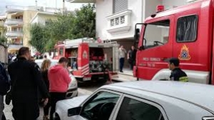 &laquo;&Sigma;&upsilon;&nu;&alpha;&gamma;&epsilon;&rho;&mu;ό&sigmaf;&raquo; &sigma;&tau;&omicron;&nu; &Pi;&epsilon;&iota;&rho;&alpha;&iota;ά &alpha;&pi;ό &phi;&omega;&tau;&iota;ά &sigma;&epsilon; &kappa;&alpha;&tau;ά&sigma;&tau;&eta;&mu;&alpha;-&Alpha;&pi;&epsilon;&gamma;&kappa;&lambda;&omega;&beta;ί&sigma;&tau;&eta;&kappa;&alpha;&nu; &delta;ύ&omicron; ά&tau;&omicron;&mu;&alpha;