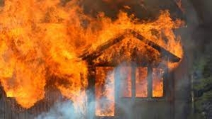 Τραγωδία στα Άγραφα:Ηλικιωμένος κάηκε ζωντανός μέσα στο σπίτι του στο Βασιλέσι Πρασιάς