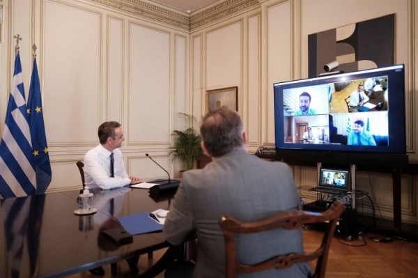 &Mu;&eta;&tau;&sigma;&omicron;&tau;ά&kappa;&eta;&sigmaf;:Online &tau;&alpha; &pi;&iota;&sigma;&tau;&omicron;&pi;&omicron;&iota;&eta;&tau;&iota;&kappa;ά-&Tau;έ&lambda;&omicron;&sigmaf; &sigma;&tau;&iota;&sigmaf; &epsilon;&kappa;&alpha;&tau;&omicron;&mu;&mu;ύ&rho;&iota;&alpha; &epsilon;&pi;&iota;&sigma;&kappa;έ&psi;&epsilon;&iota;&sigmaf; &sigma;&epsilon; &Delta;ή&mu;&omicron;&upsilon;&sigmaf; &kappa;&alpha;&iota; &Kappa;&Epsilon;&Pi;