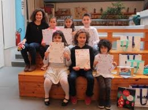 2&omicron; &Beta;&rho;&alpha;&beta;&epsilon;ί&omicron; &Phi;&omega;&tau;&omicron;&gamma;&rho;&alpha;&phi;ί&alpha;&sigmaf; &gamma;&iota;&alpha; &tau;&eta;&nu; &Pi;&alpha;&pi;&alpha;&sigma;&tau;&rho;ά&tau;&epsilon;&iota;&omicron; &Delta;&eta;&mu;&omicron;&tau;&iota;&kappa;ή &Beta;&iota;&beta;&lambda;&iota;&omicron;&theta;ή&kappa;&eta; &Alpha;&gamma;&rho;&iota;&nu;ί&omicron;&upsilon;