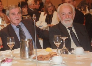 &Kappa;ά&pi;&omicron;&tau;&epsilon; ή&mu;&alpha;&sigma;&tau;&alpha;&nu; ό&lambda;&omicron;&iota;&hellip;&Pi;&Alpha;&Sigma;&Omicron;&Kappa;&tau;&zeta;ή&delta;&epsilon;&sigmaf;