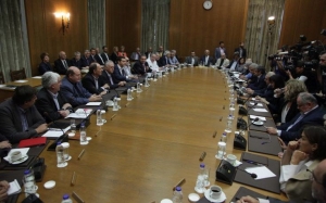 &Alpha;&nu;&alpha;&kappa;&omicron;&iota;&nu;ώ&theta;&eta;&kappa;&epsilon; &eta; &nu;έ&alpha; &kappa;&upsilon;&beta;έ&rho;&nu;&eta;&sigma;&eta;-Ό&lambda;&alpha; &tau;&alpha; &omicron;&nu;ό&mu;&alpha;&tau;&alpha; &tau;&omega;&nu; &nu;έ&omega;&nu; &upsilon;&pi;&omicron;&upsilon;&rho;&gamma;ώ&nu;