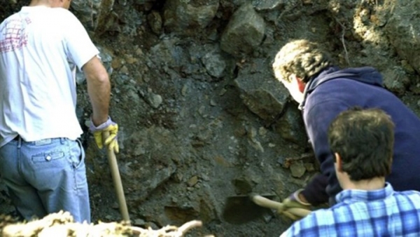 Aργιθέα:Σύγχρονοι Ιντιάνα Τζόουνς καταστρέφουν γεφύρια..για τον θησαυρό του Αλή Πασά
