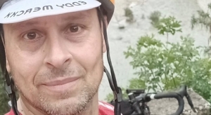 &Alpha;&gamma;&rho;ί&nu;&iota;&omicron;: &Theta;&rho;ή&nu;&omicron;&sigmaf; &gamma;&iota;&alpha; &tau;&omicron;&nu; &theta;ά&nu;&alpha;&tau;&omicron; &tau;&omicron;&upsilon; 50&chi;&rho;&omicron;&nu;&omicron;&upsilon; &Pi;&alpha;&nu;&alpha;&gamma;&iota;ώ&tau;&eta; &Mu;&pi;&omicron;&upsilon;&lambda;&omicron;ύ&mu;&pi;&alpha;&sigma;&eta; &sigma;&epsilon; &tau;&rho;&omicron;&chi;&alpha;ί&omicron;