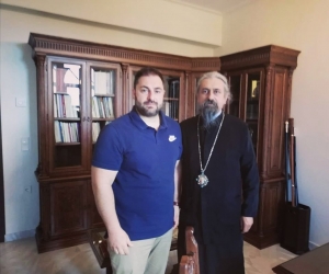 &Tau;&omicron;&nu; &Mu;&eta;&tau;&rho;&omicron;&pi;&omicron;&lambda;ί&tau;&eta; &Kappa;&alpha;&rho;&pi;&epsilon;&nu;&eta;&sigma;ί&omicron;&upsilon; &epsilon;&pi;&iota;&sigma;&kappa;έ&phi;&theta;&eta;&kappa;&epsilon; &omicron; &Kappa;&lambda;&epsilon;&omicron;&mu;έ&nu;&eta;&sigmaf; &Lambda;ά&pi;&pi;&alpha;&sigmaf;