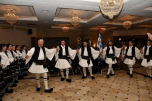 Τρανό γλέντι απ&#039;τους Αγραφιώτες Σαρακατσαναίους στο Αγρίνιο(Φώτο)