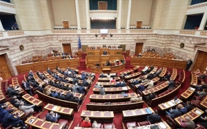 Ψηφίστηκε με 148 «ναι» η αλλαγή ταυτότητας φύλου από τα 15