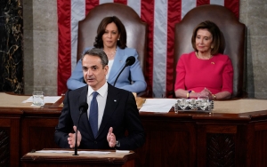 &Mu;&eta;&tau;&sigma;&omicron;&tau;ά&kappa;&eta;&sigmaf; &sigma;&tau;&omicron; &Kappa;&omicron;&gamma;&kappa;&rho;έ&sigma;&omicron;: &laquo;&Omicron; &alpha;&nu;&alpha;&theta;&epsilon;&omega;&rho;&eta;&tau;&iota;&sigma;&mu;ό&sigmaf; &delta;&epsilon;&nu; &theta;&alpha; &gamma;ί&nu;&epsilon;&iota; &alpha;&nu;&epsilon;&kappa;&tau;ό&sigmaf; &alpha;&pi;ό &tau;&eta; &delta;&iota;&epsilon;&theta;&nu;ή &kappa;&omicron;&iota;&nu;ό&tau;&eta;&tau;&alpha;&raquo;