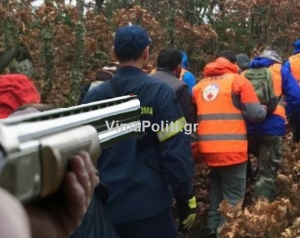 &Alpha;&pi;ί&sigma;&tau;&epsilon;&upsilon;&tau;&omicron;:&Upsilon;&pi;ά&nu;&theta;&rho;&omega;&pi;&omicron;&iota; &beta;&rho;ί&zeta;&omicron;&upsilon;&nu; &chi;&upsilon;&delta;&alpha;ί&alpha; &sigma;&tau;&omicron; &delta;&iota;&alpha;&delta;ί&kappa;&tau;&upsilon;&omicron; &tau;&omicron;&nu; &nu;&epsilon;&kappa;&rho;ό &kappa;&upsilon;&nu;&eta;&gamma;ό &alpha;&pi;&omicron; &tau;&omicron;&upsilon;&sigmaf; &Delta;&omicron;&mu;&iota;&alpha;&nu;&omicron;ύ&sigmaf; &Epsilon;&upsilon;&rho;&upsilon;&tau;&alpha;&nu;ί&alpha;&sigmaf;