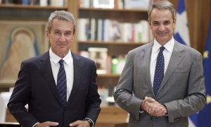 «Μεταγραφή» Ανδρέα Λοβέρνου- Από αρχηγικές φιλοδοξίες σε… φιλοξενία στη Ν.Δ