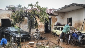 &Kappa;&alpha;&rho;&pi;&epsilon;&nu;ή&sigma;&iota;:&Alpha;&gamma;&alpha;&theta;ά &pi;&rho;ώ&tau;&eta;&sigmaf; &alpha;&nu;ά&gamma;&kappa;&eta;&sigmaf; &gamma;&iota;&alpha; &tau;&eta;&nu; &Delta;. &Alpha;&tau;&tau;&iota;&kappa;ή