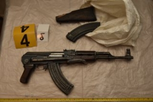 &Alpha;&nu;&tau;&iota;&tau;&rho;&omicron;&mu;&omicron;&kappa;&rho;&alpha;&tau;&iota;&kappa;ή:&Mu;&epsilon;&gamma;ά&lambda;&eta; &eta; &pi;&omicron;&sigma;ό&tau;&eta;&tau;&alpha; &tau;&omega;&nu; &epsilon;&kappa;&rho;&eta;&kappa;&tau;&iota;&kappa;ώ&nu; &kappa;&alpha;&iota; ό&pi;&lambda;&omega;&nu;-&Tau;&iota; &beta;&rho;ή&kappa;&alpha;&nu;