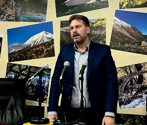 &Alpha;&rho;&gamma;&iota;&theta;έ&alpha;: &Sigma;&alpha;&rho;&omega;&tau;&iota;&kappa;ή &nu;ί&kappa;&eta; &mu;&epsilon; 75,35% &gamma;&iota;&alpha; &tau;&omicron;&nu; &Alpha;&nu;&delta;&rho;έ&alpha; &Sigma;&tau;&epsilon;&rho;&gamma;ί&omicron;&upsilon; -&Tau;&alpha; &tau;&epsilon;&lambda;&iota;&kappa;ά &alpha;&pi;&omicron;&tau;&epsilon;&lambda;έ&sigma;&mu;&alpha;&tau;&alpha;