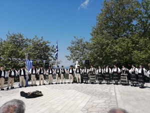 Άγραφα:Κέρδισαν τα χειροκροτήματα οι Σαρακατσαναίοι στην εκδήλωση τιμής του οπλαρχηγού Κώστα Βελή