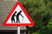 &Sigma;&tau;ή&rho;&iota;&xi;&eta; &sigma;&tau;&iota;&sigmaf; &delta;&rho;ά&sigma;&epsilon;&iota;&sigmaf; &kappa;&alpha;&tau;ά &tau;&eta;&sigmaf; &upsilon;&pi;&omicron;&gamma;&epsilon;&nu;&nu;&eta;&tau;&iota;&kappa;ό&tau;&eta;&tau;&alpha;&sigmaf; &alpha;&pi;&omicron; &tau;&omicron;&nu; &delta;ή&mu;&omicron; &Alpha;&gamma;&rho;ά&phi;&omega;&nu;