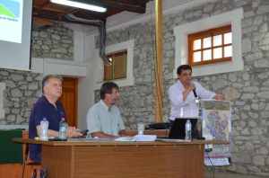 &Nu;&tau;&alpha;&sigma;&iota;ώ&tau;&eta;&sigmaf; &gamma;&iota;&alpha; &alpha;&iota;&omicron;&lambda;&iota;&kappa;ά:"&Pi;&rho;έ&pi;&epsilon;&iota; &nu;&alpha; &upsilon;&pi;ά&rho;&xi;&epsilon;&iota; &xi;&epsilon;&sigma;&eta;&kappa;&omega;&mu;ό&sigmaf; &alpha;&pi;ό &tau;&omicron;&upsilon;&sigmaf; &Epsilon;&upsilon;&rho;&upsilon;&tau;ά&nu;&epsilon;&sigmaf;"(&Beta;ί&nu;&tau;&epsilon;&omicron;)