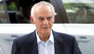 &Pi;έ&theta;&alpha;&nu;&epsilon; &omicron; Ά&kappa;&eta;&sigmaf; &Tau;&sigma;&omicron;&chi;&alpha;&tau;&zeta;ό&pi;&omicron;&upsilon;&lambda;&omicron;&sigmaf;