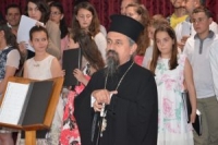 &Epsilon;&kappa;&kappa;&lambda;&eta;&sigma;&iota;&alpha;&sigma;&tau;&iota;&kappa;ά &mu;&epsilon;&lambda;&omega;&delta;ή&mu;&alpha;&tau;&alpha; &sigma;&tau;&omicron; &Kappa;&alpha;&rho;&pi;&epsilon;&nu;ή&sigma;&iota; &alpha;&pi;ό &tau;&eta; &Sigma;&chi;&omicron;&lambda;ή &Beta;&upsilon;&zeta;&alpha;&nu;&tau;&iota;&nu;ή&sigmaf;