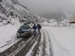 &Kappa;&alpha;&kappa;&omicron;&kappa;&alpha;&iota;&rho;ί&alpha; "&Delta;&iota;&delta;ώ": Έ&rho;&chi;&omicron;&nu;&tau;&alpha;&iota; &chi;&iota;ό&nu;&iota;&alpha;,&beta;&rho;&omicron;&chi;έ&sigmaf; &kappa;&alpha;&iota; &theta;&upsilon;&epsilon;&lambda;&lambda;ώ&delta;&epsilon;&iota;&sigmaf; ά&nu;&epsilon;&mu;&omicron;&iota;