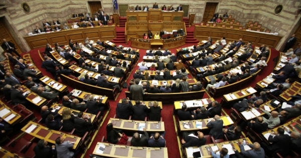 Πέρασε το πολυνομοσχέδιο με 154 «ναι»