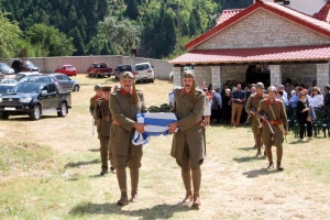 Ά&gamma;&rho;&alpha;&phi;&alpha;:&Phi;&omega;&nu;ά&zeta;&omicron;&nu;&tau;&alpha;&sigmaf; &laquo;ή&rho;&omega;&alpha;&sigmaf;&raquo; &omicron;&delta;ή&gamma;&eta;&sigma;&alpha;&nu; &tau;&omicron;&nu; &pi;&epsilon;&sigma;ό&nu;&tau;&alpha; Ή&rho;&omega;&alpha; &sigma;&tau;&rho;&alpha;&tau;&iota;ώ&tau;&eta; M&iota;&lambda;&tau;&iota;ά&delta;&eta; &Kappa;&omicron;&upsilon;&tau;&sigma;&omicron;&lambda;ά&mu;&pi;&rho;&omicron; &sigma;&tau;&eta;&nu; &tau;&epsilon;&lambda;&epsilon;&upsilon;&tau;&alpha;ί&alpha; &tau;&omicron;&upsilon; &kappa;&alpha;&tau;&omicron;&iota;&kappa;ί&alpha;