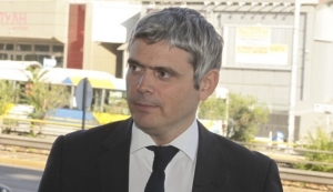 K&alpha;&rho;&alpha;&gamma;&kappa;&omicron;ύ&nu;&eta;&sigmaf;:"Ό&pi;&omicron;&tau;&epsilon; &kappa;&alpha;&iota; &nu;&alpha; &gamma;ί&nu;&omicron;&upsilon;&nu; &epsilon;&kappa;&lambda;&omicron;&gamma;έ&sigmaf; &eta; &Nu;έ&alpha; &Delta;&eta;&mu;&omicron;&kappa;&rho;&alpha;&tau;ί&alpha; &theta;&alpha; &epsilon;ί&nu;&alpha;&iota; &pi;&rho;ώ&tau;&eta; &kappa;&alpha;&iota; ί&sigma;&omega;&sigmaf; &alpha;&upsilon;&tau;&omicron;&delta;ύ&nu;&alpha;&mu;&eta;"