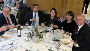 Κυριάκο… τηλεφώνησέ μου…