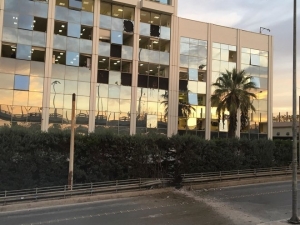 &Iota;&sigma;&chi;&upsilon;&rho;ή έ&kappa;&rho;&eta;&xi;&eta; &beta;ό&mu;&beta;&alpha;&sigmaf; &sigma;&tau;&omicron; &kappa;&tau;ή&rho;&iota;&omicron; &tau;&omicron;&upsilon; &Sigma;&Kappa;&Alpha;Ϊ-&Pi;&omicron;&upsilon; &sigma;&tau;&rho;έ&phi;&omicron;&nu;&tau;&alpha;&iota; &omicron;&iota; έ&rho;&epsilon;&upsilon;&nu;&epsilon;&sigmaf;