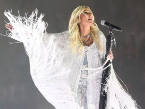 Ά&nu;&nu;&alpha; &Beta;ί&sigma;&sigma;&eta;: &Tau;&omicron; &alpha;&sigma;&tau;&rho;&omicron;&nu;&omicron;&mu;&iota;&kappa;ό &pi;&omicron;&sigma;ό &pi;&omicron;&upsilon; έ&beta;&gamma;&alpha;&lambda;&epsilon; &alpha;&pi;ό &tau;&eta; &sigma;&upsilon;&nu;&alpha;&upsilon;&lambda;ί&alpha; &sigma;&tau;&omicron; &Kappa;&alpha;&lambda;&lambda;&iota;&mu;ά&rho;&mu;&alpha;&rho;&omicron;