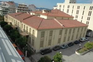 &Alpha;&gamma;&rho;ί&nu;&iota;&omicron;:A&xi;&iota;&omicron;&pi;&omicron;&iota;&epsilon;ί&tau;&epsilon; &tau;&omicron; &kappa;&tau;ί&rho;&iota;&omicron; &tau;&omega;&nu; &kappa;&alpha;&pi;&nu;&alpha;&pi;&omicron;&theta;&eta;&kappa;ώ&nu; &Pi;&alpha;&pi;&alpha;&sigma;&tau;&rho;ά&tau;&omicron;&upsilon;