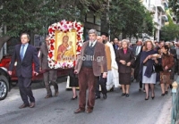 &Eta; &Alpha;&theta;ή&nu;&alpha; &upsilon;&pi;&omicron;&delta;έ&chi;&epsilon;&tau;&alpha;&iota; &tau;&eta;&nu; &epsilon;&iota;&kappa;ό&nu;&alpha; &tau;&eta;&sigmaf; &Pi;&alpha;&nu;&alpha;&gamma;ί&alpha;&sigmaf; &Pi;&rho;&omicron;&upsilon;&sigma;&iota;ώ&tau;&iota;&sigma;&sigma;&alpha;&sigmaf;