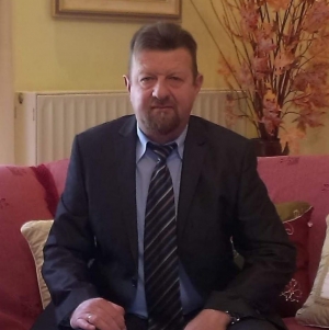 &Omicron; &Pi;&alpha;&nu;&alpha;&gamma;&iota;ώ&tau;&eta;&sigmaf; &Kappa;&alpha;&rho;&alpha;&gamma;&iota;ά&nu;&nu;&eta;&sigmaf; &upsilon;&pi;&omicron;&psi;ή&phi;&iota;&omicron;&sigmaf; &sigma;&tau;&eta;&nu; &tau;&omicron;&pi;&iota;&kappa;ή &kappa;&omicron;&iota;&nu;ό&tau;&eta;&tau;&alpha; &Kappa;&alpha;&rho;&pi;&epsilon;&nu;&eta;&sigma;ί&omicron;&upsilon;