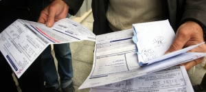 Ά&gamma;&rho;&alpha;&phi;&alpha;:&Eta; &Alpha;&nu;&tau;&iota;&pi;&omicron;&lambda;ί&tau;&epsilon;&upsilon;&sigma;&eta; &psi;ή&phi;&iota;&sigma;&epsilon; (&kappa;&alpha;&iota; &epsilon;&pi;έ&beta;&alpha;&lambda;&epsilon;) &mu;&epsilon;ί&omega;&sigma;&eta; 20% &tau;&omega;&nu; &delta;&eta;&mu;&omicron;&tau;&iota;&kappa;ώ&nu; &tau;&epsilon;&lambda;ώ&nu;!