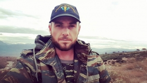 &Sigma;ή&mu;&epsilon;&rho;&alpha; &eta; &kappa;&eta;&delta;&epsilon;ί&alpha; &Kappa;&alpha;&tau;&sigma;ί&phi;&alpha;:M&pi;&lambda;ό&kappa;&omicron; &tau;&omega;&nu; &Alpha;&lambda;&beta;&alpha;&nu;&iota;&kappa;ώ&nu; &alpha;&rho;&chi;ώ&nu; &sigma;&tau;&alpha; &lambda;&epsilon;&omega;&phi;&omicron;&rho;&epsilon;ί&alpha; &alpha;&pi;ό &tau;&eta;&nu; &Epsilon;&lambda;&lambda;ά&delta;&alpha;