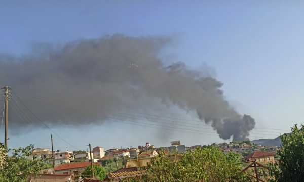 &Alpha;&iota;&tau;&omega;&lambda;/&nu;ί&alpha;: Έ&nu;&alpha;&sigmaf; &nu;&epsilon;&kappa;&rho;ό&sigmaf; &alpha;&pi;ό &tau;&eta; &mu;&epsilon;&gamma;ά&lambda;&eta; &phi;&omega;&tau;&iota;ά &sigma;&epsilon; &epsilon;&rho;&gamma;&omicron;&tau;ά&xi;&iota;&omicron; &sigma;&tau;&eta;&nu; &theta;έ&sigma;&eta; &Lambda;&alpha;&gamma;&kappa;ά&delta;&alpha; &Lambda;&epsilon;&pi;&epsilon;&nu;&omicron;ύ&sigmaf;