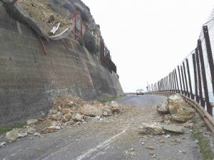 &Pi;έ&tau;&rho;&alpha; &laquo;&kappa;&alpha;&rho;&phi;ώ&theta;&eta;&kappa;&epsilon;&raquo; &sigma;&epsilon; &Iota;.&Chi; &sigma;&tau;&omicron;&nu; &Pi;&rho;&omicron;&upsilon;&sigma;&sigma;ό