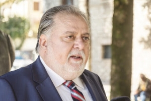 &Eta; ό&mu;&omicron;&rho;&phi;&eta; &alpha;&nu;ά&rho;&tau;&eta;&sigma;&eta; &tau;&omicron;&upsilon; &Kappa;ώ&sigma;&tau;&alpha; &Kappa;&omicron;&nu;&tau;&omicron;&gamma;&epsilon;ώ&rho;&gamma;&omicron;&upsilon; &gamma;&iota;&alpha; &tau;&omicron;&nu; &pi;&alpha;&tau;έ&rho;&alpha; &tau;&omicron;&upsilon;