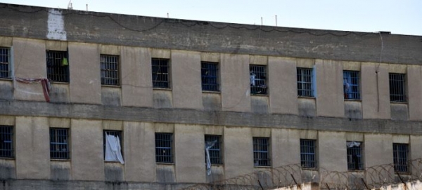 Μακελειό στον Κορυδαλλό-Ενας νεκρός,8 τραυματίες