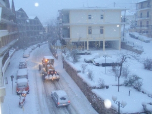 &Xi;ύ&pi;&nu;&eta;&sigma;&alpha;&nu; &sigma;&tau;&alpha; "&lambda;&epsilon;&upsilon;&kappa;ά" &sigma;&tau;&eta;&nu; &Epsilon;&upsilon;&rho;&upsilon;&tau;&alpha;&nu;ί&alpha;.&Chi;&iota;&omicron;&nu;ί&zeta;&epsilon;&iota; &sigma;&epsilon; Ά&gamma;&rho;&alpha;&phi;&alpha; &amp; &Kappa;&alpha;&rho;&pi;&epsilon;&nu;ή&sigma;&iota;(live)