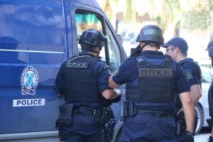 &Mu;&epsilon; &tau;&alpha; "&mu;ά&tau;&iota;&alpha;" &tau;&eta;&sigmaf; &Omicron;&Pi;&Kappa;&Epsilon; A&kappa;&alpha;&rho;&nu;&alpha;&nu;ί&alpha;&sigmaf;(&Beta;ί&nu;&tau;&epsilon;&omicron;-&alpha;&phi;&iota;έ&rho;&omega;&mu;&alpha;)