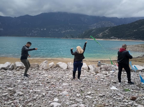 &Tau;&alpha; &kappa;&omicron;ύ&lambda;&omicron;&upsilon;&mu;&alpha; &sigma;&tau;&alpha; &chi;&omega;&rho;&iota;ά &tau;&omega;&nu; &Alpha;&gamma;&rho;ά&phi;&omega;&nu;(&Phi;ώ&tau;&omicron;)